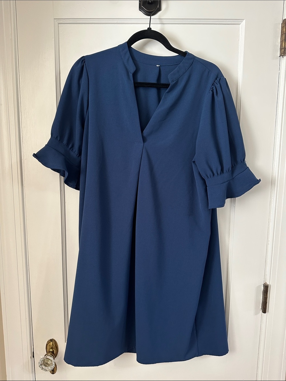 Elegant Navy Midi Dress with Puff Elbow Sleeves